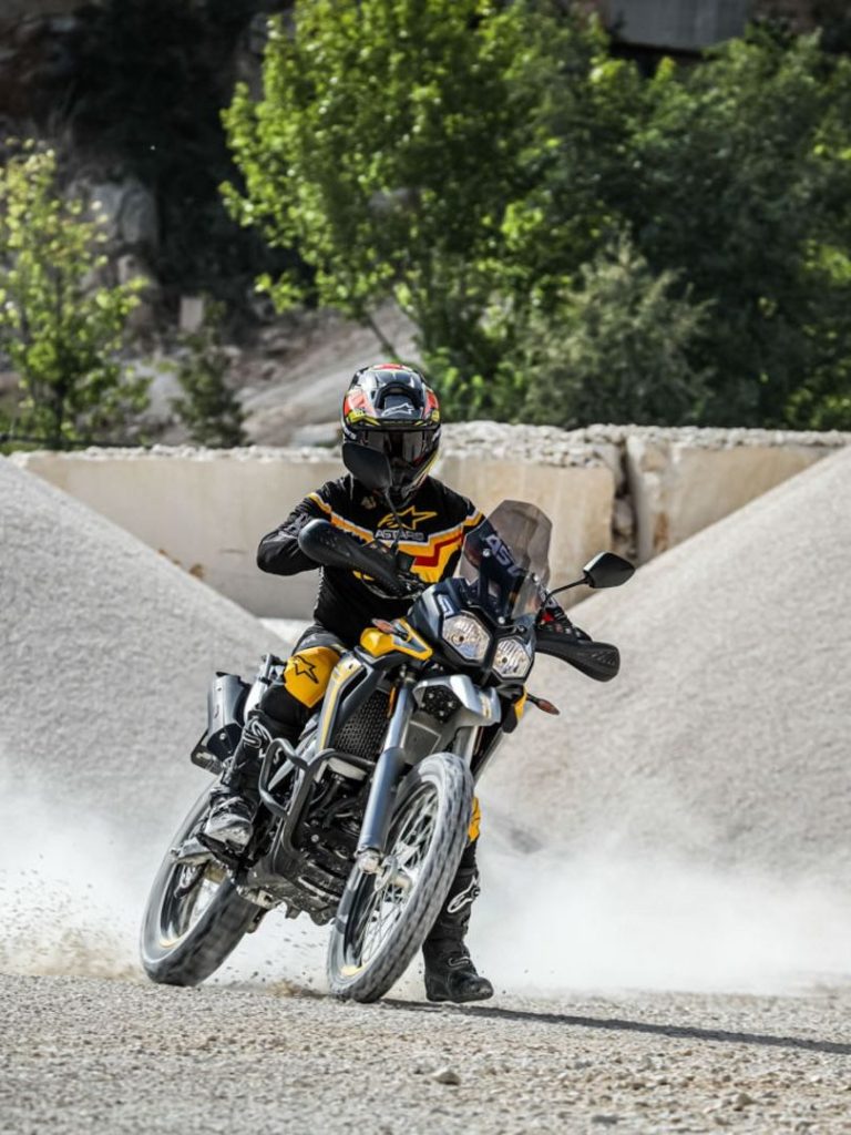 VOGE 300 Rally